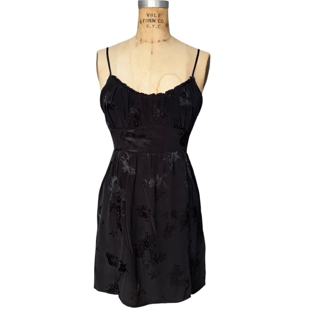 SALTWATER LUXE woman’s Black Floral Mini Dress Size S